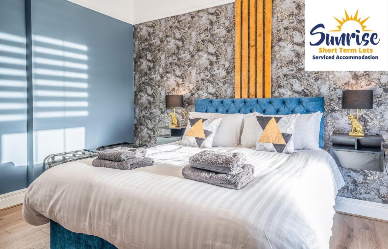 Presidential Apartment, Family Home, Luxury Bedrooms, 2 Rooms, 1 King Bed, 2 Single Beds, Free Wifi, Free Parking, Tourists, Business Travelers, Relocation, Beautiful River Views, - Long Stays, Invoice And Reduced Price Are Only Via Sunrise Short Let دندي المظهر الخارجي الصورة