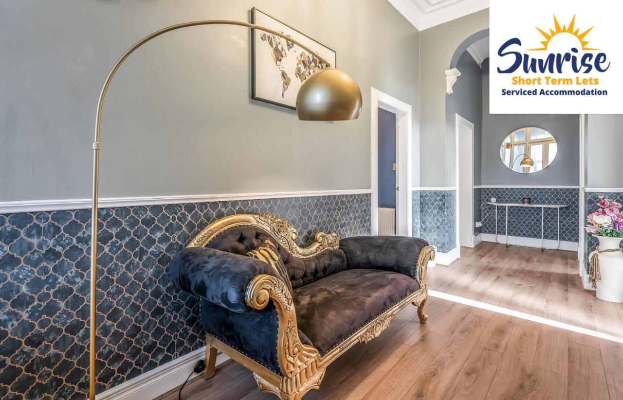 Presidential Apartment, Family Home, Luxury Bedrooms, 2 Rooms, 1 King Bed, 2 Single Beds, Free Wifi, Free Parking, Tourists, Business Travelers, Relocation, Beautiful River Views, - Long Stays, Invoice And Reduced Price Are Only Via Sunrise Short Let دندي المظهر الخارجي الصورة