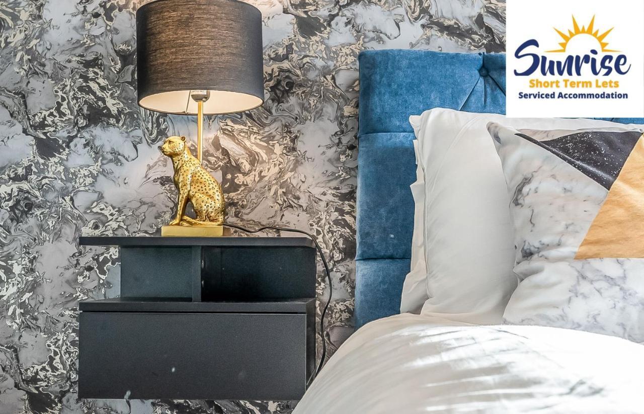 Presidential Apartment, Family Home, Luxury Bedrooms, 2 Rooms, 1 King Bed, 2 Single Beds, Free Wifi, Free Parking, Tourists, Business Travelers, Relocation, Beautiful River Views, - Long Stays, Invoice And Reduced Price Are Only Via Sunrise Short Let دندي المظهر الخارجي الصورة