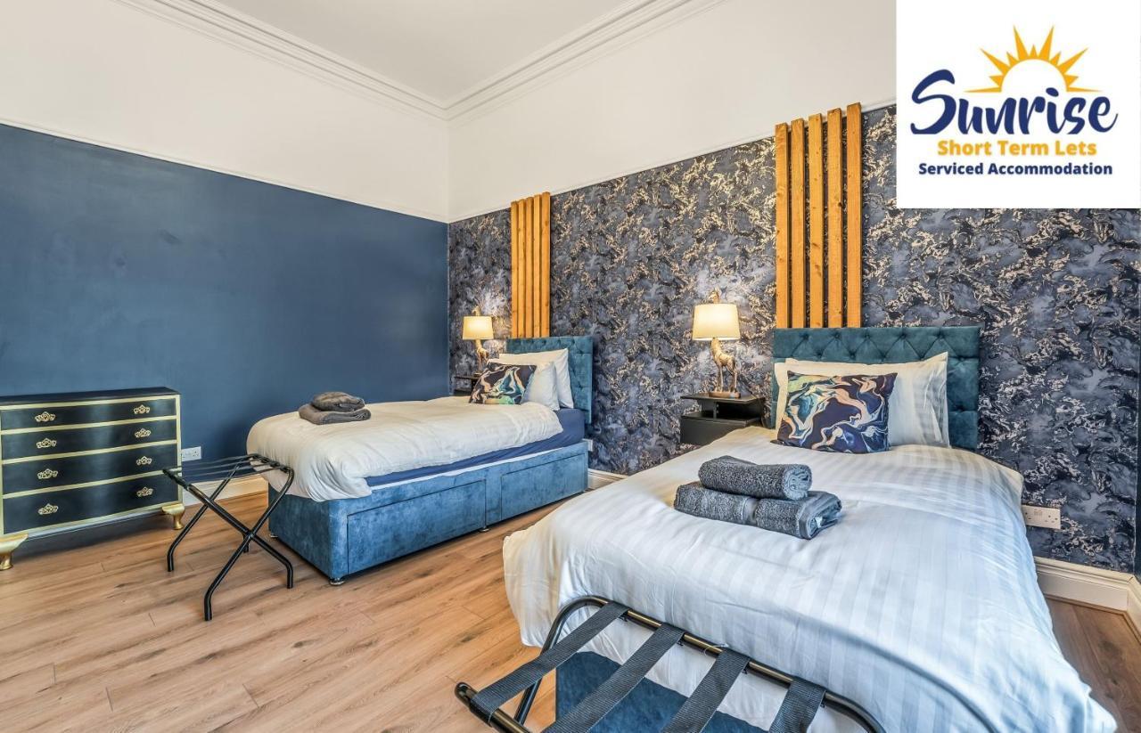 Presidential Apartment, Family Home, Luxury Bedrooms, 2 Rooms, 1 King Bed, 2 Single Beds, Free Wifi, Free Parking, Tourists, Business Travelers, Relocation, Beautiful River Views, - Long Stays, Invoice And Reduced Price Are Only Via Sunrise Short Let دندي المظهر الخارجي الصورة