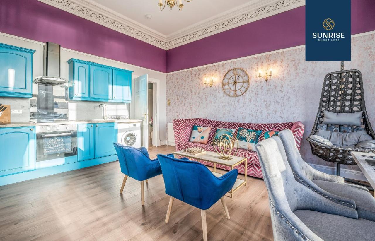 Presidential Apartment, Family Home, Luxury Bedrooms, 2 Rooms, 1 King Bed, 2 Single Beds, Free Wifi, Free Parking, Tourists, Business Travelers, Relocation, Beautiful River Views, - Long Stays, Invoice And Reduced Price Are Only Via Sunrise Short Let دندي المظهر الخارجي الصورة