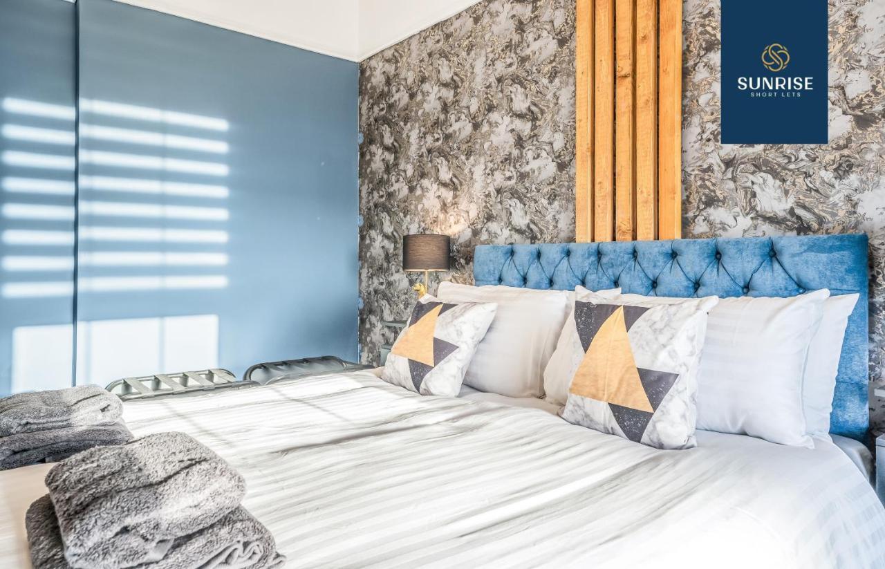 Presidential Apartment, Family Home, Luxury Bedrooms, 2 Rooms, 1 King Bed, 2 Single Beds, Free Wifi, Free Parking, Tourists, Business Travelers, Relocation, Beautiful River Views, - Long Stays, Invoice And Reduced Price Are Only Via Sunrise Short Let دندي المظهر الخارجي الصورة